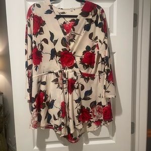 Romper in great shape !! Worn only a few times